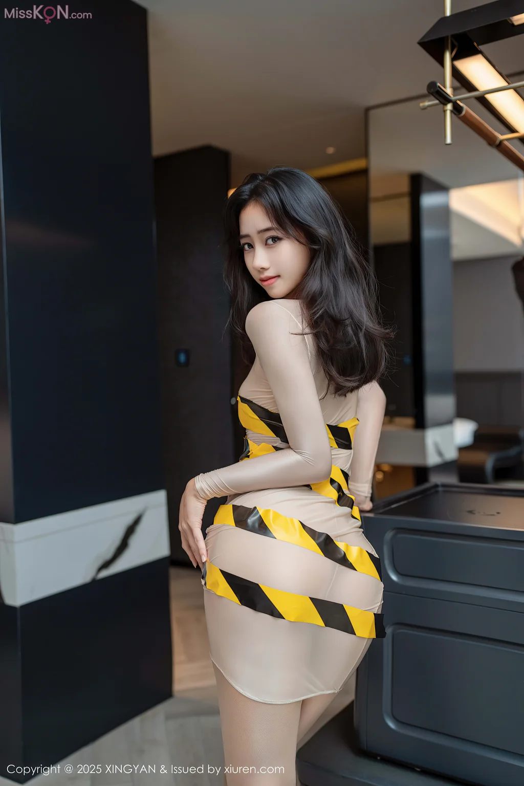 XingYan Vol.421: 时安安 (72 photos)