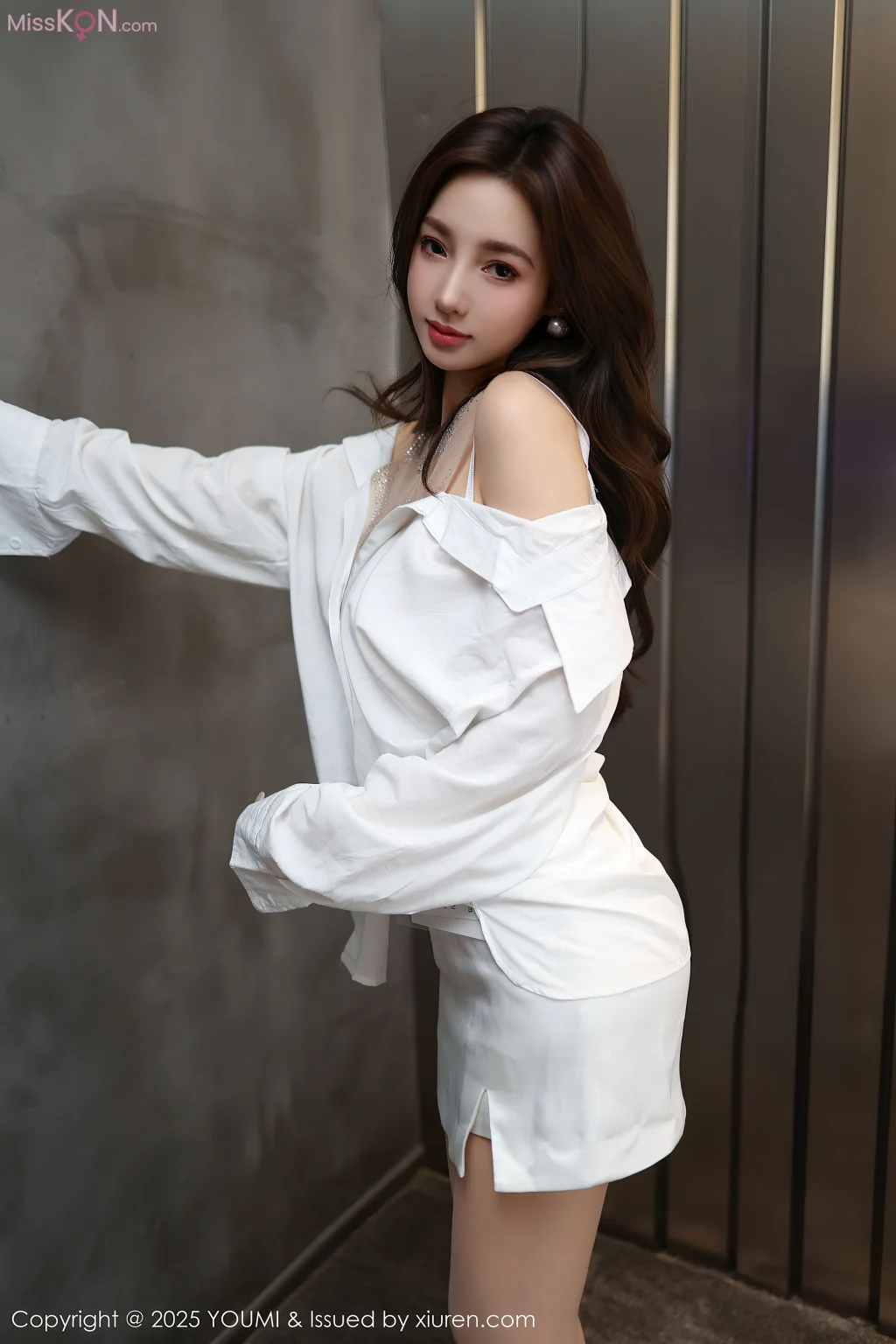 YouMi Vol.1177: 桃桃·夭夭twins (77 photos)
