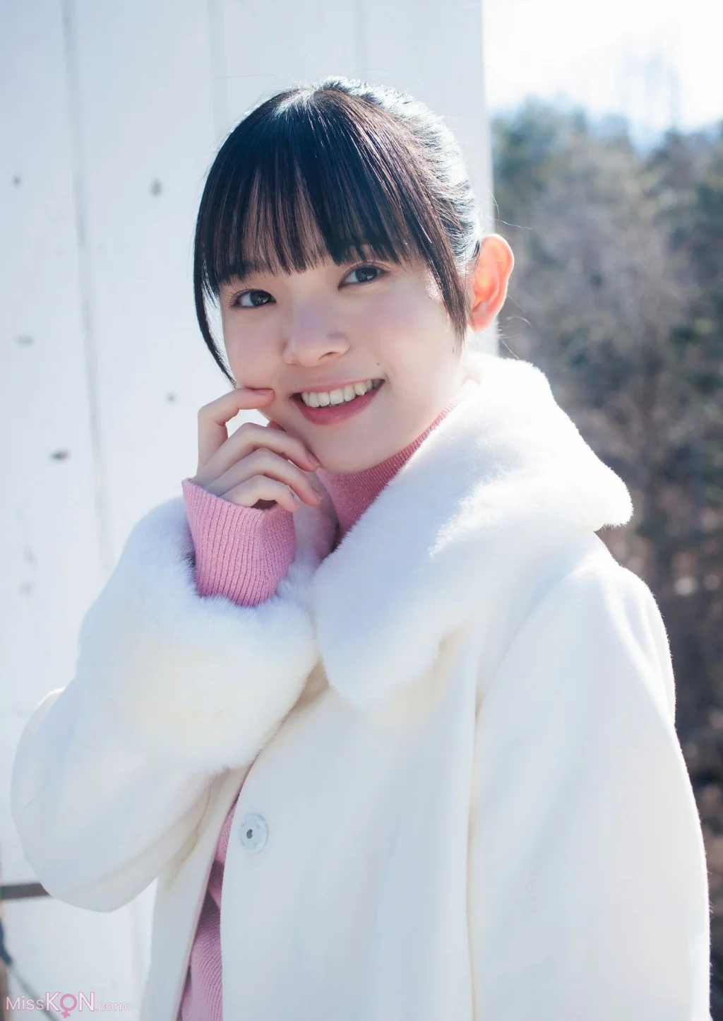 [JP] Nozomi Nirei (楡井希実):【デジタル限定 YJ PHOTO BOOK】写真集「可愛すぎて爆発する」 (54 photos)