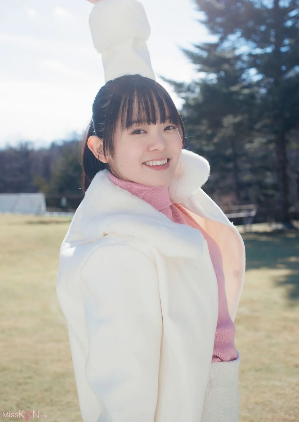 [JP] Nozomi Nirei (楡井希実):【デジタル限定 YJ PHOTO BOOK】写真集「可愛すぎて爆発する」 (54 photos)