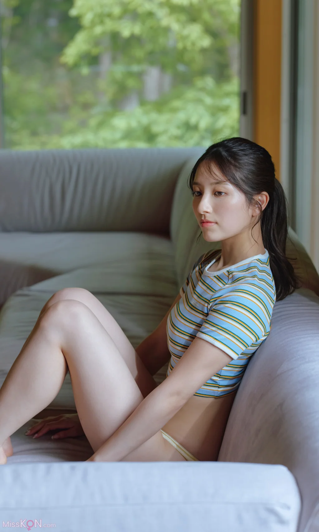 [JP] Owada Nana (大和田南那):【デジタル限定】写真集「深い森の中で」 (週プレ PHOTO BOOK) (72 photos + 1 video) – Page 2