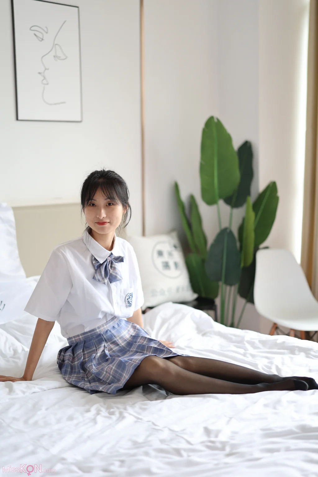 [三禾摄影] No.001: 雪雪 室内JK (275 photos) – Page 2