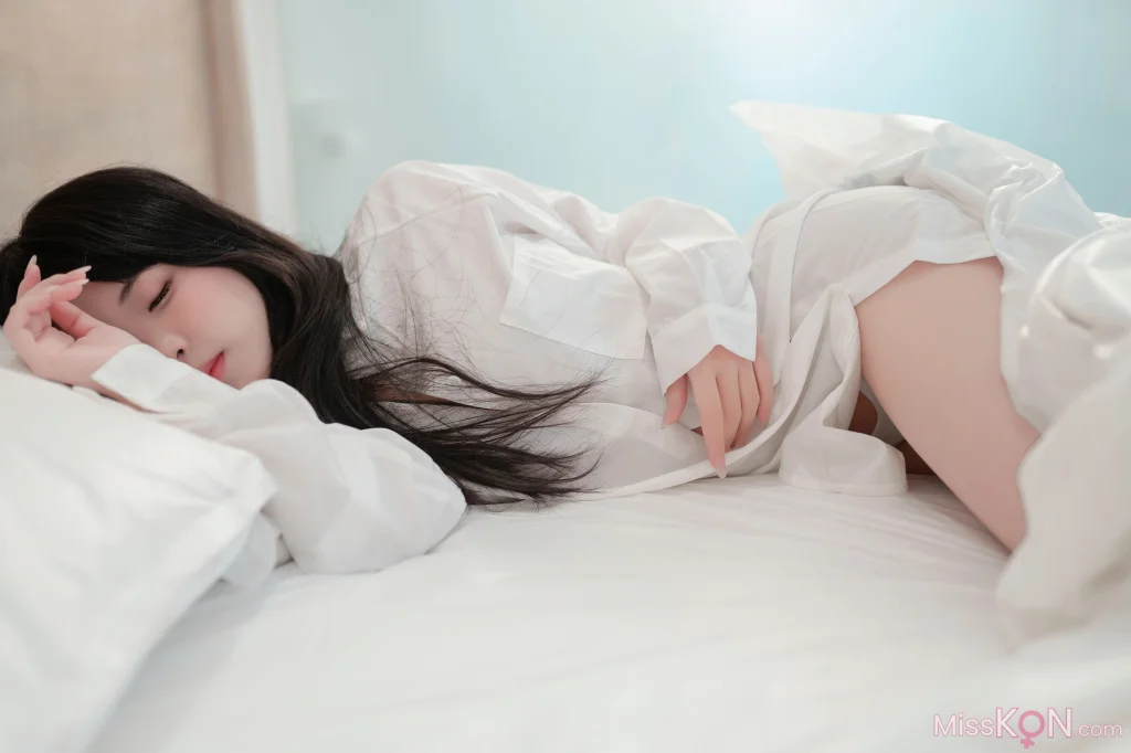 Coser@Bangni邦尼: 男友衬衣 (99 photos)