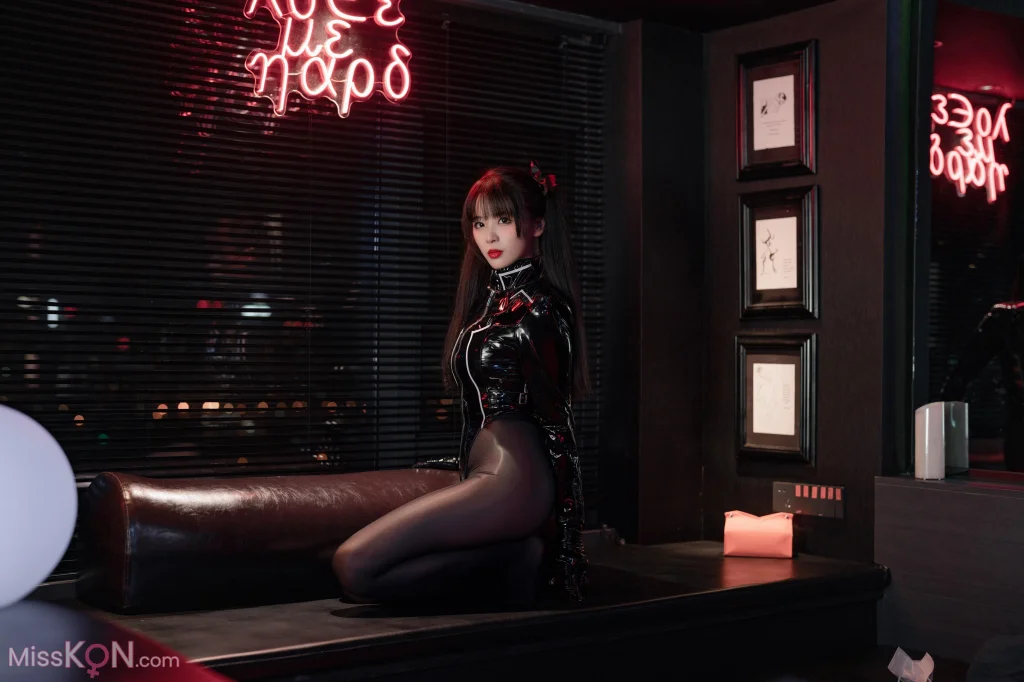Coser@轩萧学姐: 黑丝通讯官 (60 photos) – Page 3