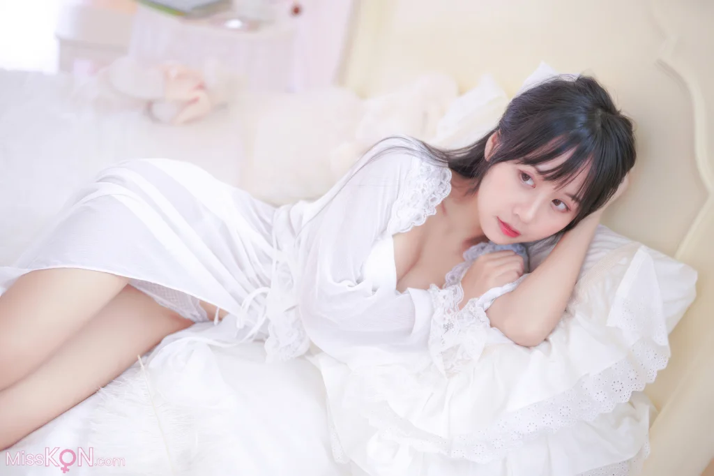 Coser@萌芽儿o0: 白茶清欢 (22 photos)