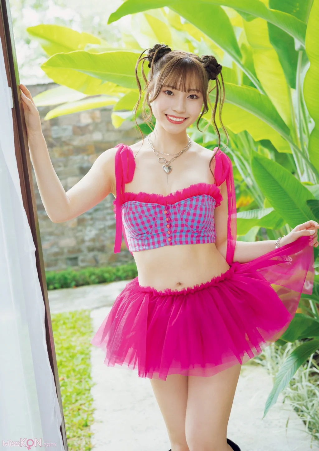 [JP] Saaya Kawagoe (川越紗彩): 1st写真集 なんとかなるなる (148 photos) – Page 2
