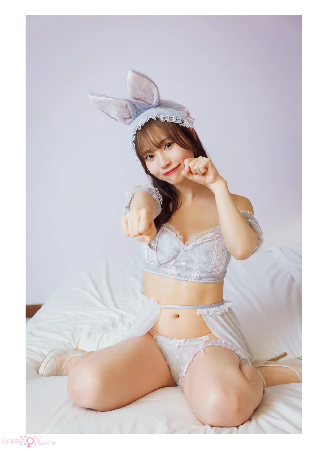 [JP] Saaya Kawagoe (川越紗彩): 1st写真集 なんとかなるなる (148 photos) – Page 5