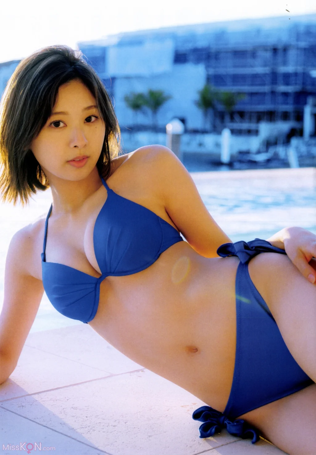 [JP] Suzuka Tomita (富田鈴花): 日向坂46 写真集 鈴花サーキット (163 photos)