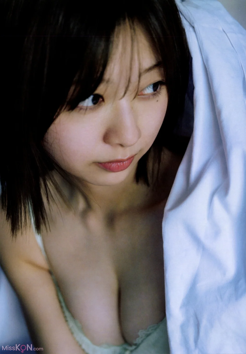 [JP] Suzuka Tomita (富田鈴花): 日向坂46 写真集 鈴花サーキット (163 photos) – Page 3