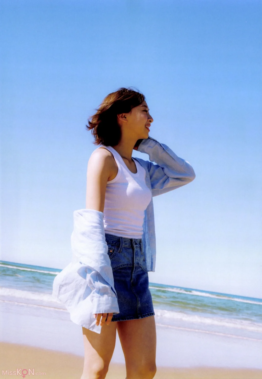 [JP] Suzuka Tomita (富田鈴花): 日向坂46 写真集 鈴花サーキット (163 photos) – Page 3