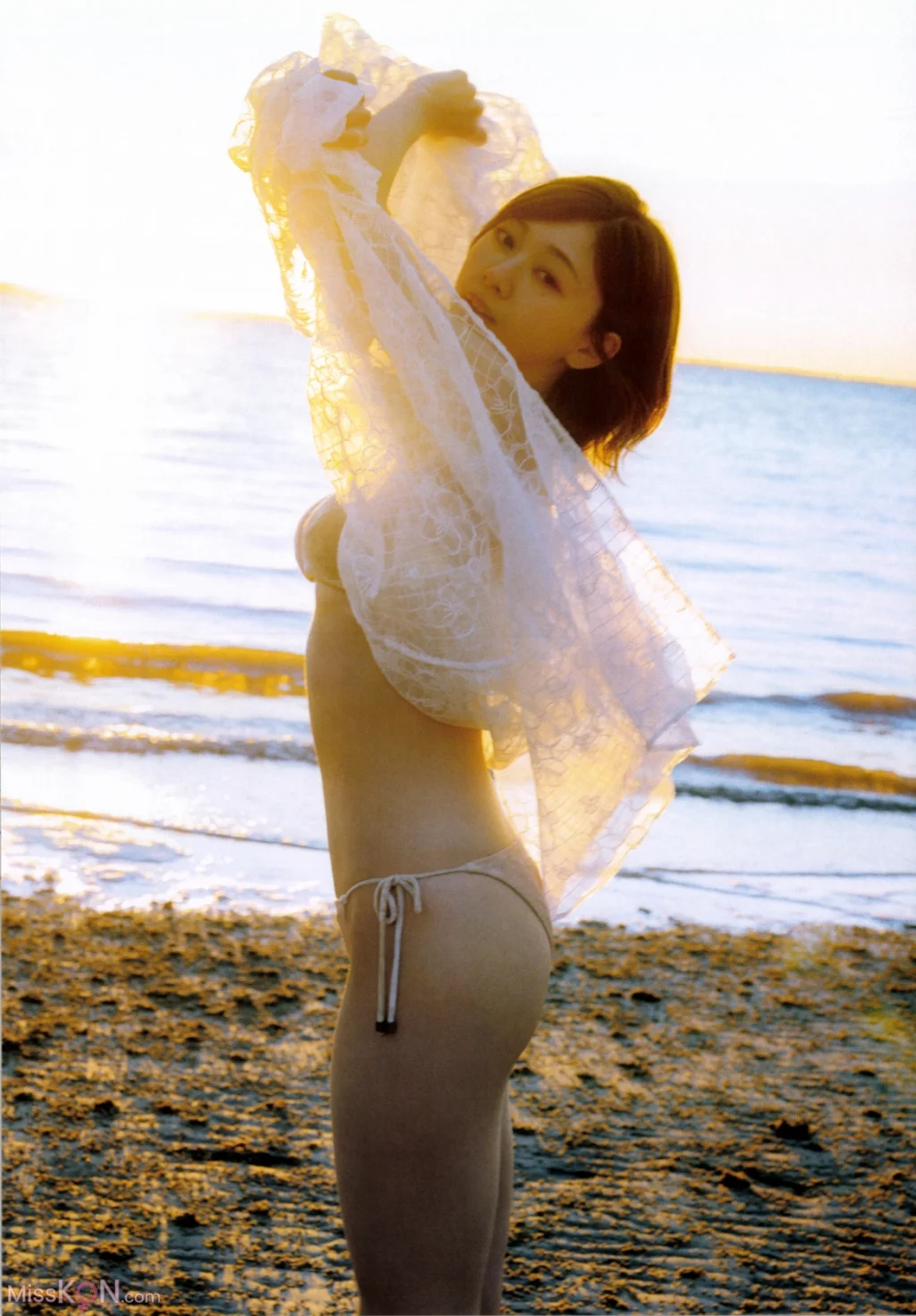 [JP] Suzuka Tomita (富田鈴花): 日向坂46 写真集 鈴花サーキット (163 photos) – Page 4
