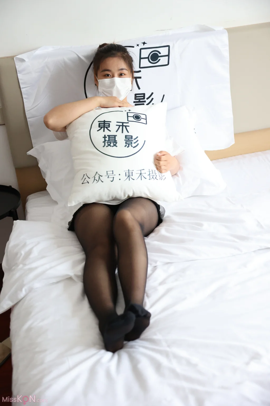 [三禾摄影] No.004: 黑丝大腿袜 (169 photos)