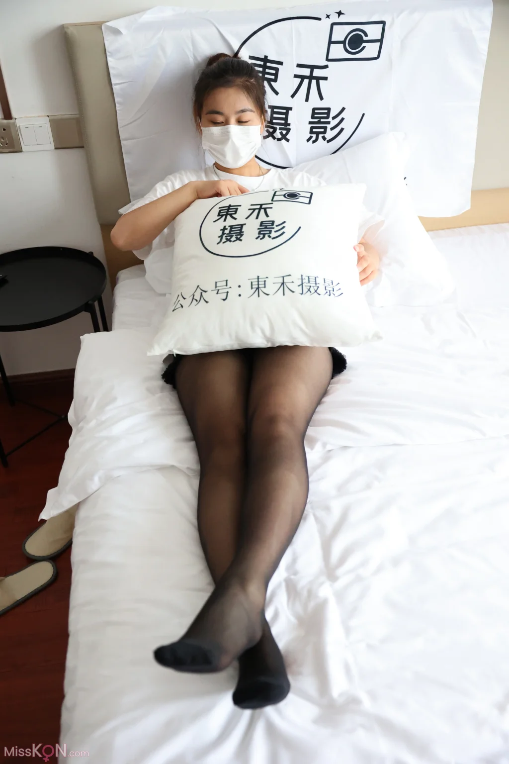 [三禾摄影] No.004: 黑丝大腿袜 (169 photos)