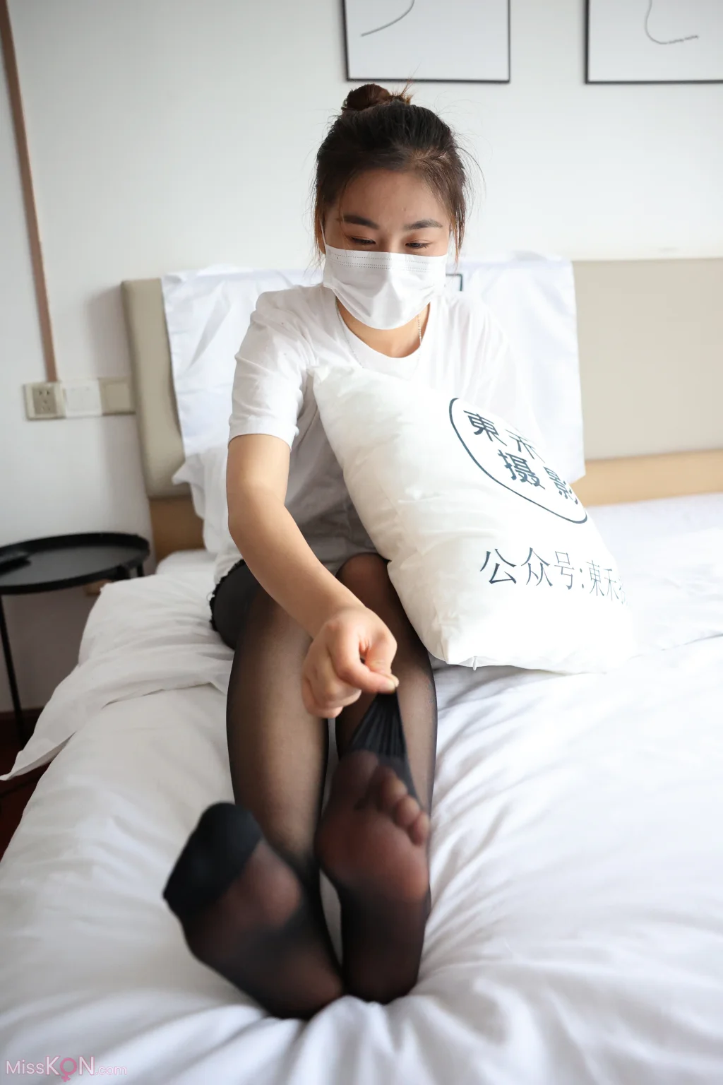 [三禾摄影] No.004: 黑丝大腿袜 (169 photos)