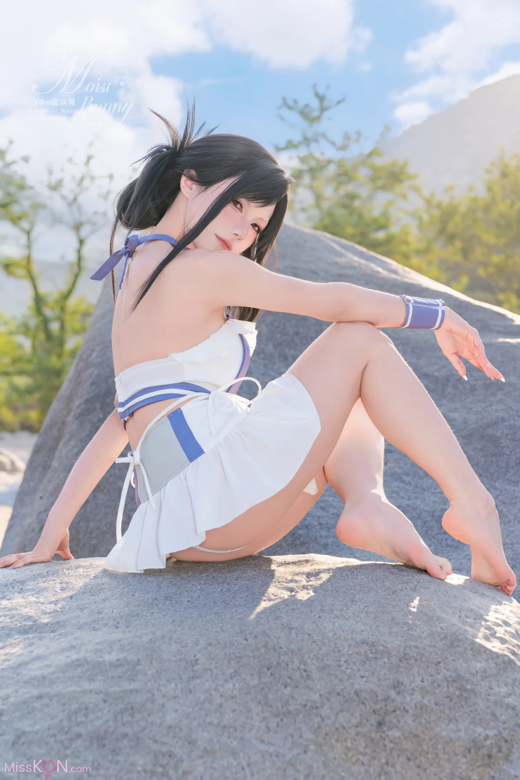 Coser@黏黏团子兔: 2025泳装限定作 海边假日 蒂法 (80 photos)