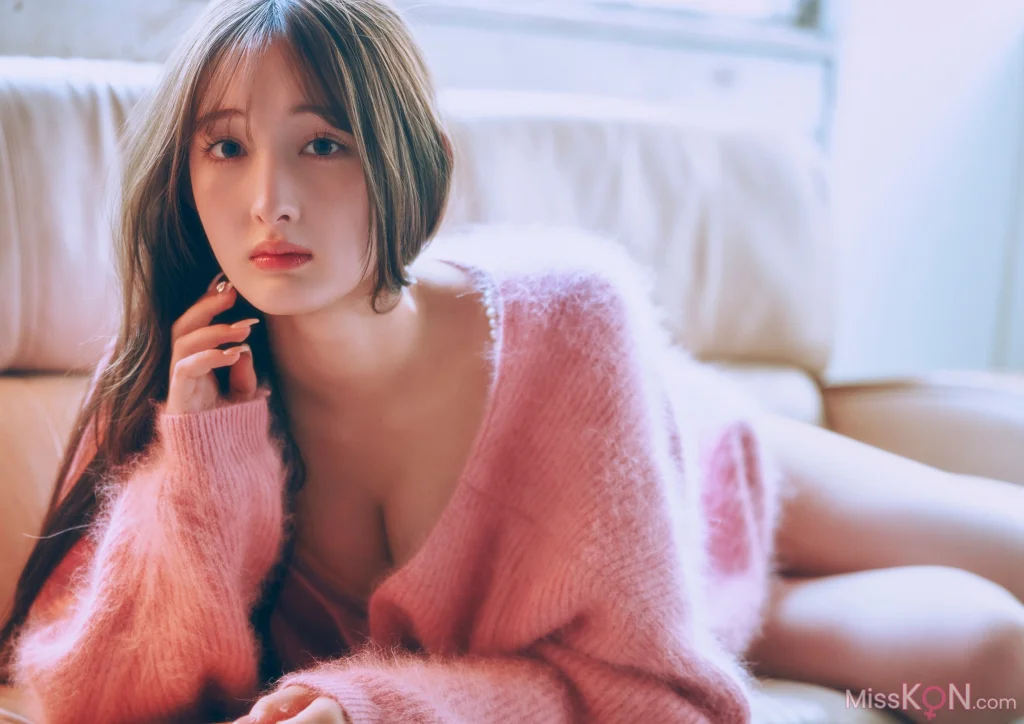 [JP] Cecile Nana (菜那セシル): BUBKAデジタル写真集 「冬のヒロイン」 (57 photos) – Page 2
