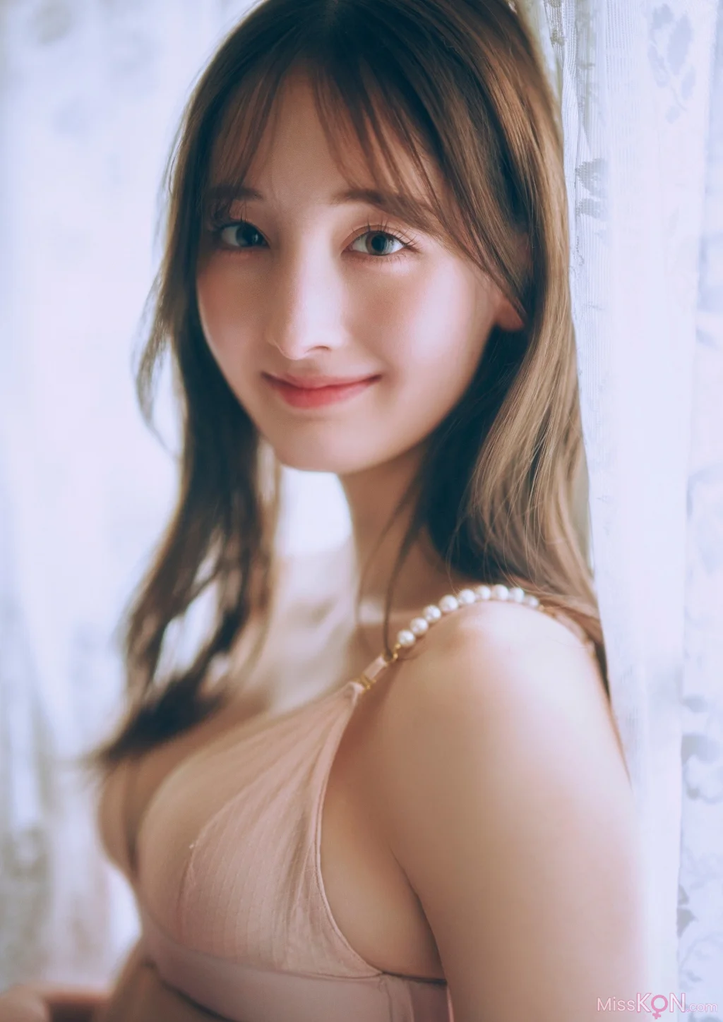 [JP] Cecile Nana (菜那セシル): BUBKAデジタル写真集 「冬のヒロイン」 (57 photos) – Page 3