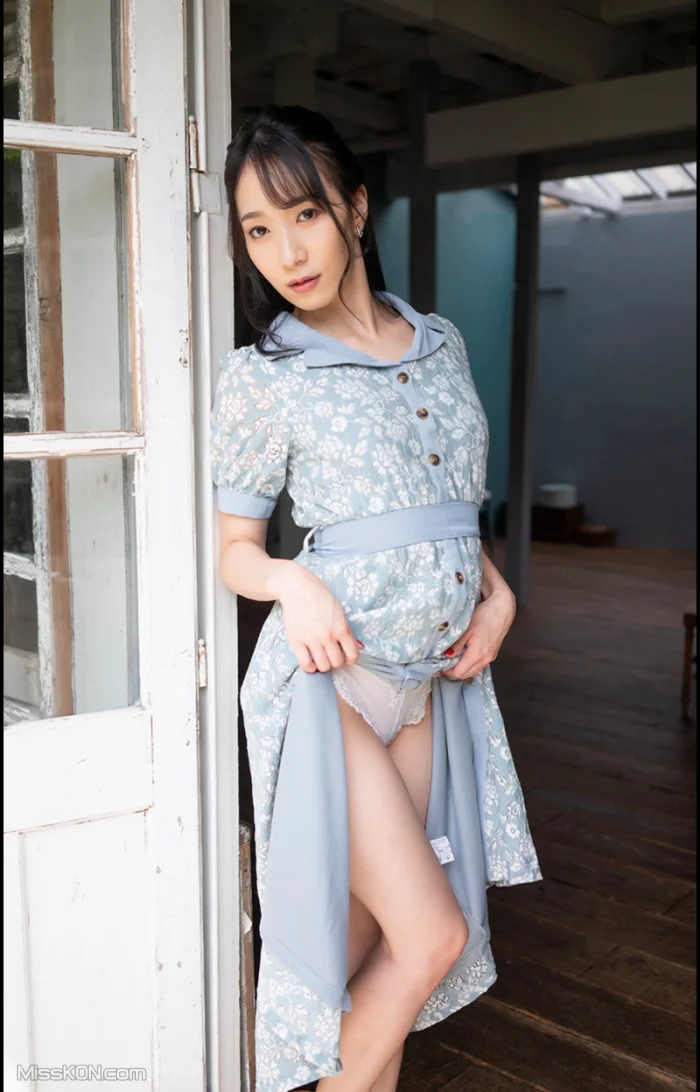 [JP] Harumi Kurokawa (黒川晴美): 週刊実話デジタル写真集 きれいでエッチなお姉さん (109 photos) – Page 2