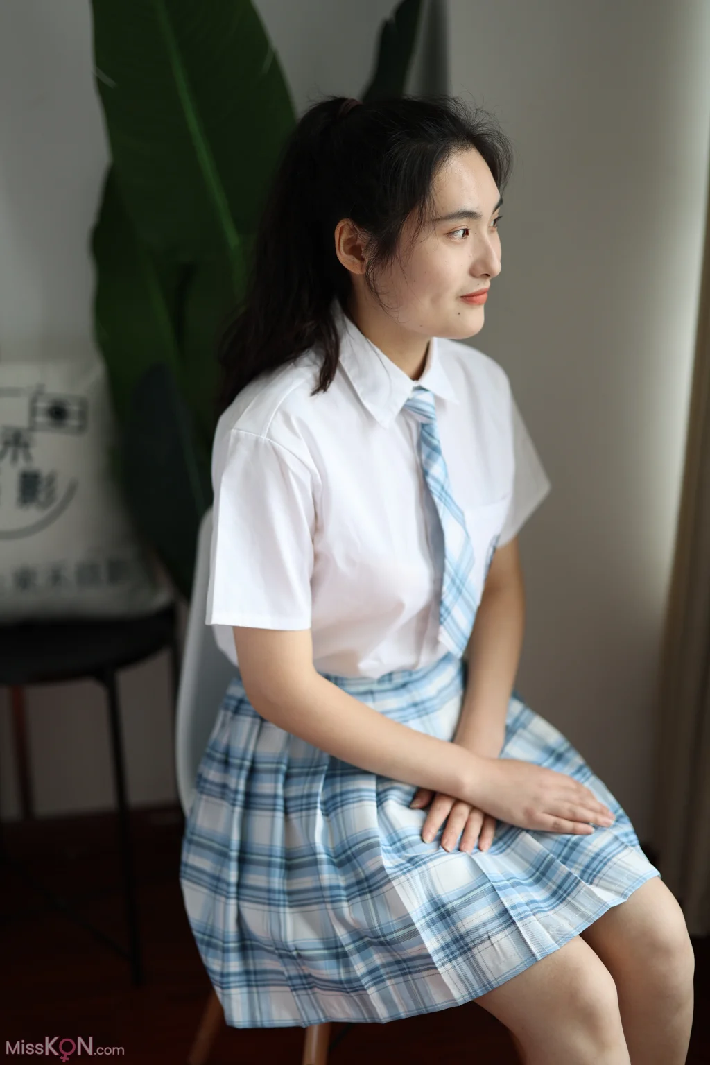 [三禾摄影] No.005: 肉丝大腿袜 (183 photos)