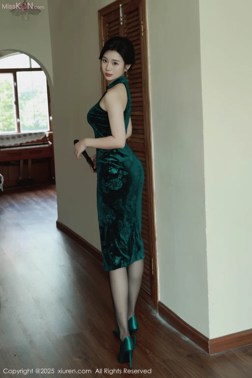 XIUREN No.10962: 南乔 (73 photos)