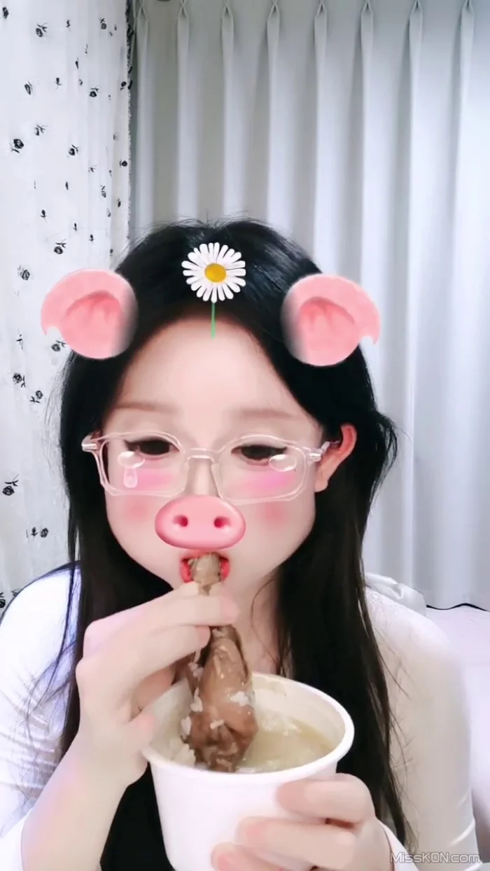 蓝涩诗: 校花回归 颜值巅峰女神 双洞齐开 (28 photos + 2 videos) – Page 2