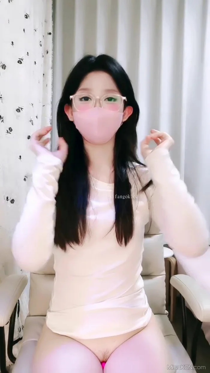 蓝涩诗: 校花回归 颜值巅峰女神 双洞齐开 (28 photos + 2 videos) – Page 2