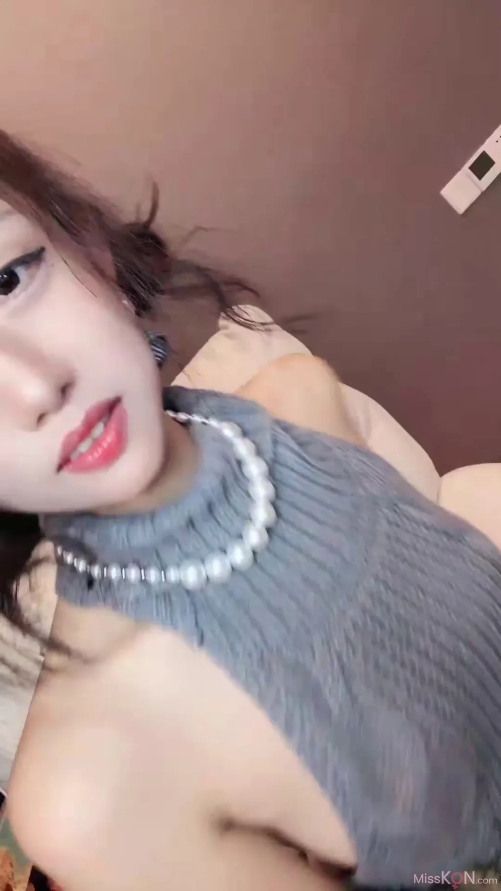 鹿思: 非常敬业的女主播 姨妈走了就来直播啦 (26 photos + 4 videos) – Page 2