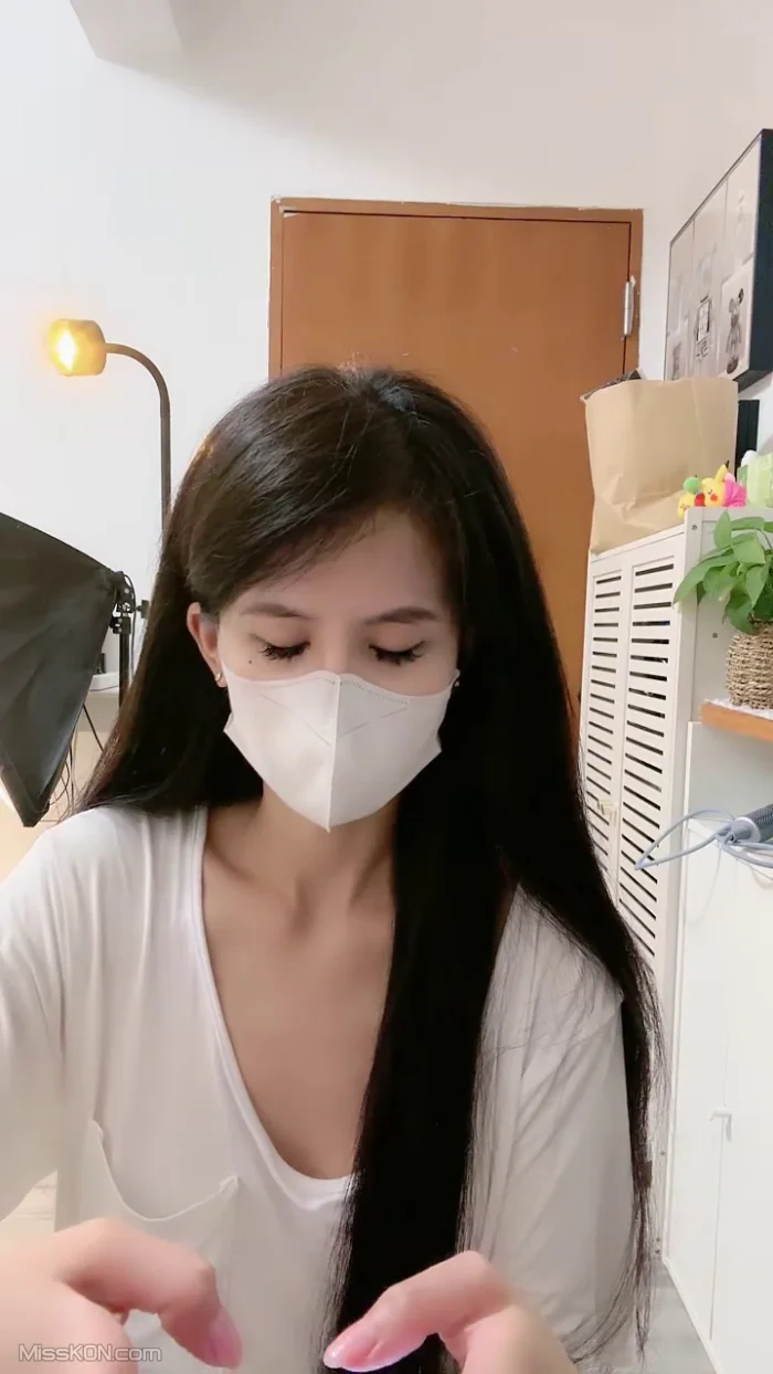 欧阳御: 给你第一视角 超级完美身材 线条分明 (25 photos + 4 videos)