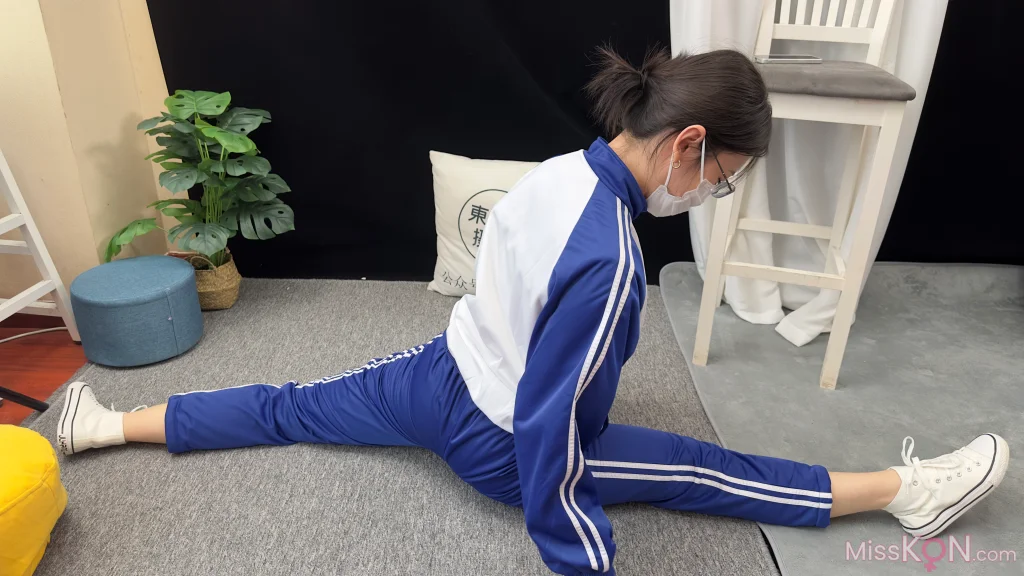 [三禾摄影] No.008: 校服 帆布鞋 船袜 短丝 (153 photos + 3 videos)