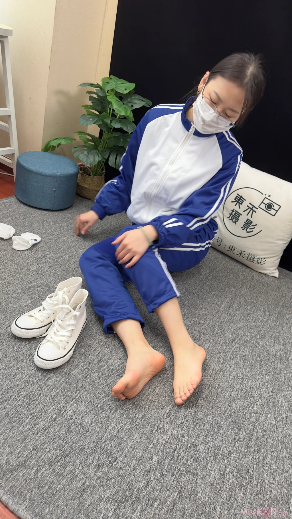 [三禾摄影] No.008: 校服 帆布鞋 船袜 短丝 (153 photos + 3 videos) – Page 2