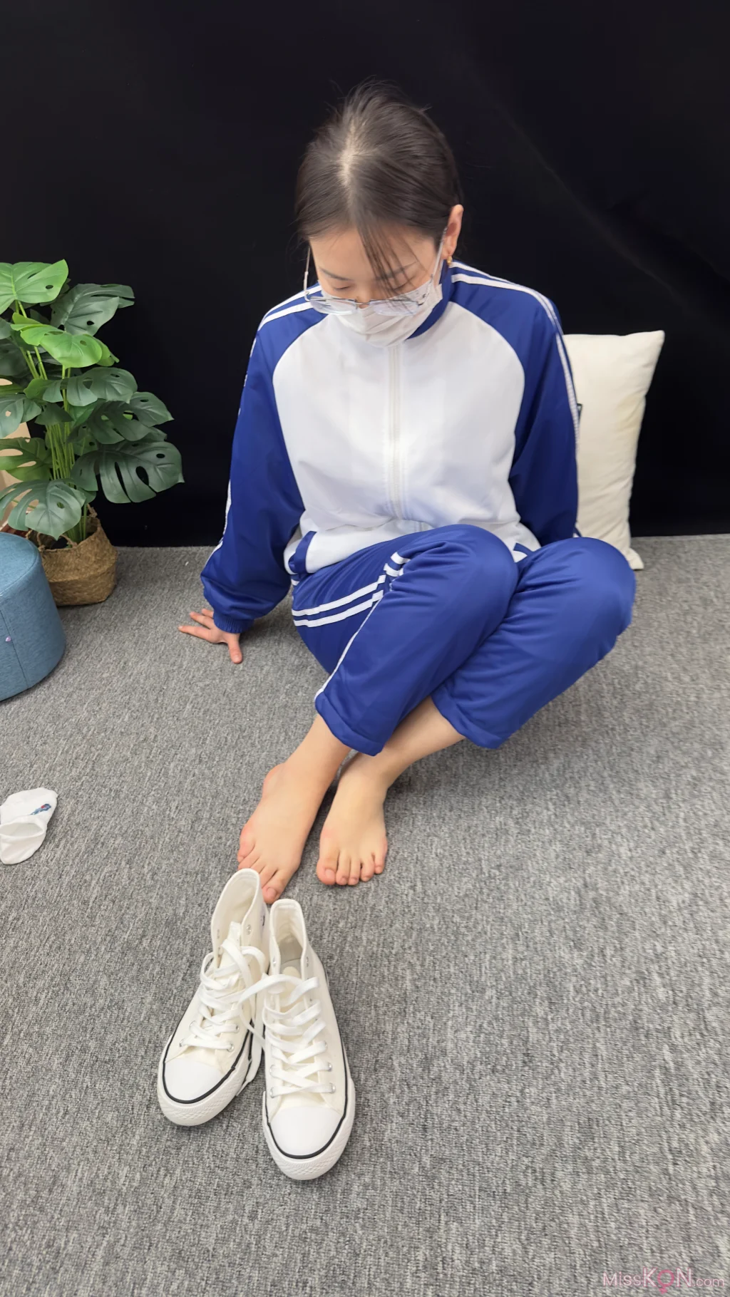 [三禾摄影] No.008: 校服 帆布鞋 船袜 短丝 (153 photos + 3 videos) – Page 2