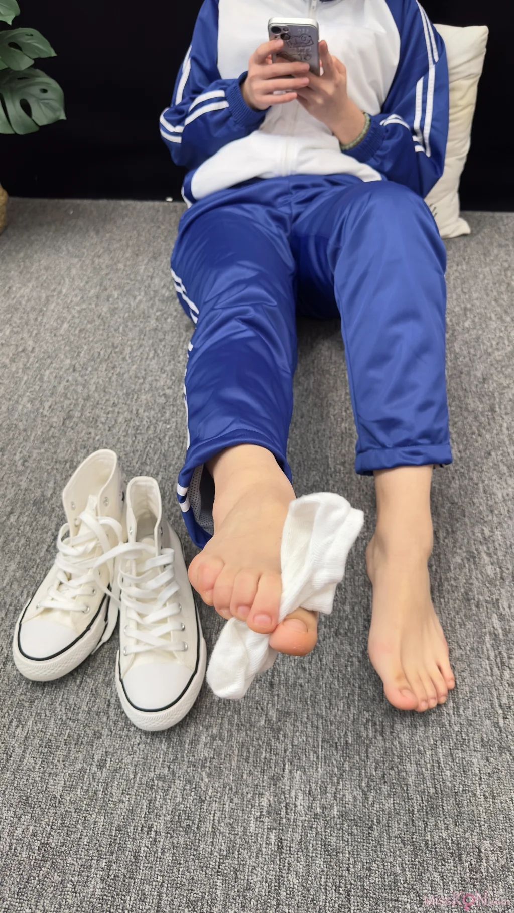 [三禾摄影] No.008: 校服 帆布鞋 船袜 短丝 (153 photos + 3 videos) – Page 2