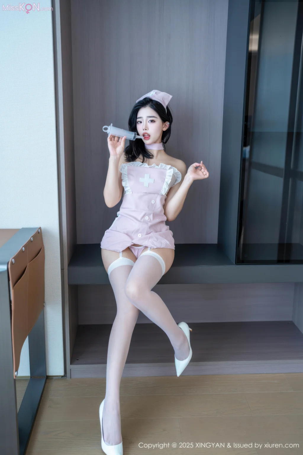 XingYan Vol.425: 阮福福 (64 photos)