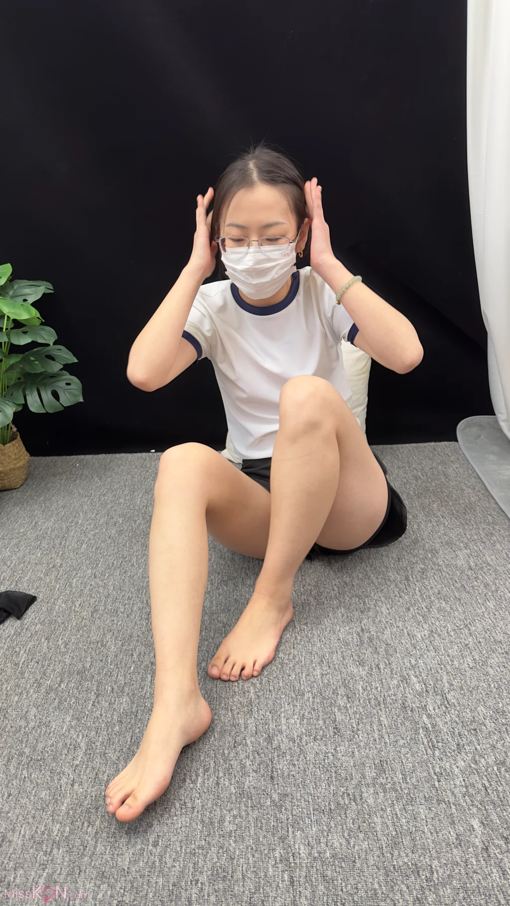[三禾摄影] No.010: 日式体操服 裸足 (136 photos + 1 video) – Page 2
