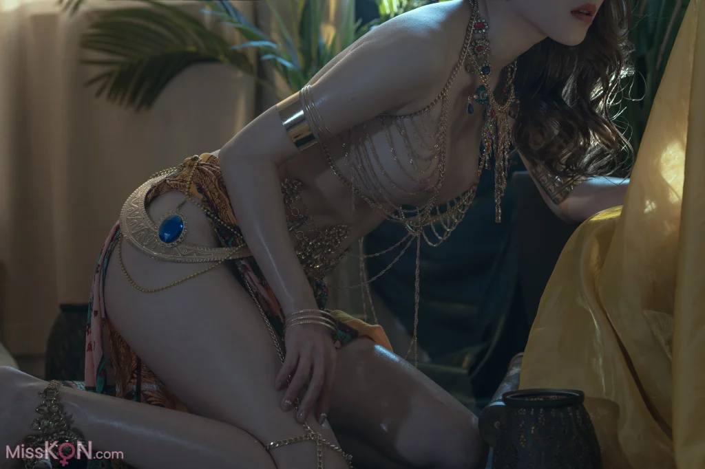 Coser@鹿八岁: 神明少女 (43 photos)