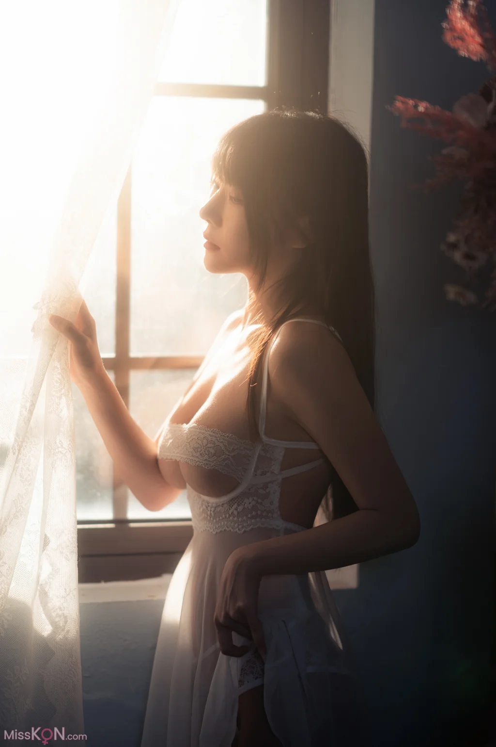 Coser@香草喵露露: 白丝纱裙 (10 photos + 1 video)