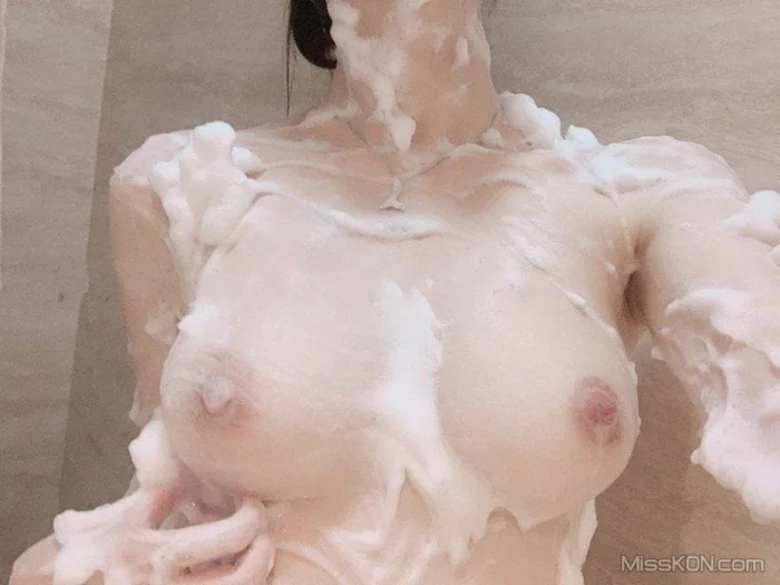 上戏腐女: 女神级别 性瘾舞蹈专业女大X福利 (88 photos + 30 videos)