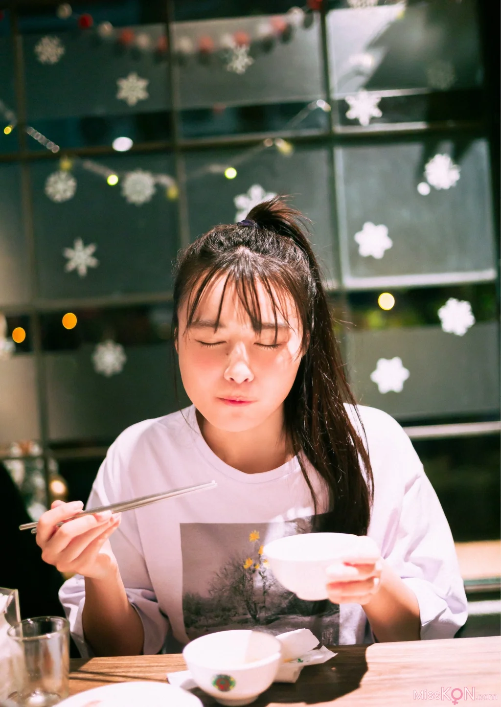 [JP] Cocoro Toyoshima (豊島心桜):【デジタル限定 YJ PHOTO BOOK】写真集「華・満・寛・進」 (56 photos) – Page 2