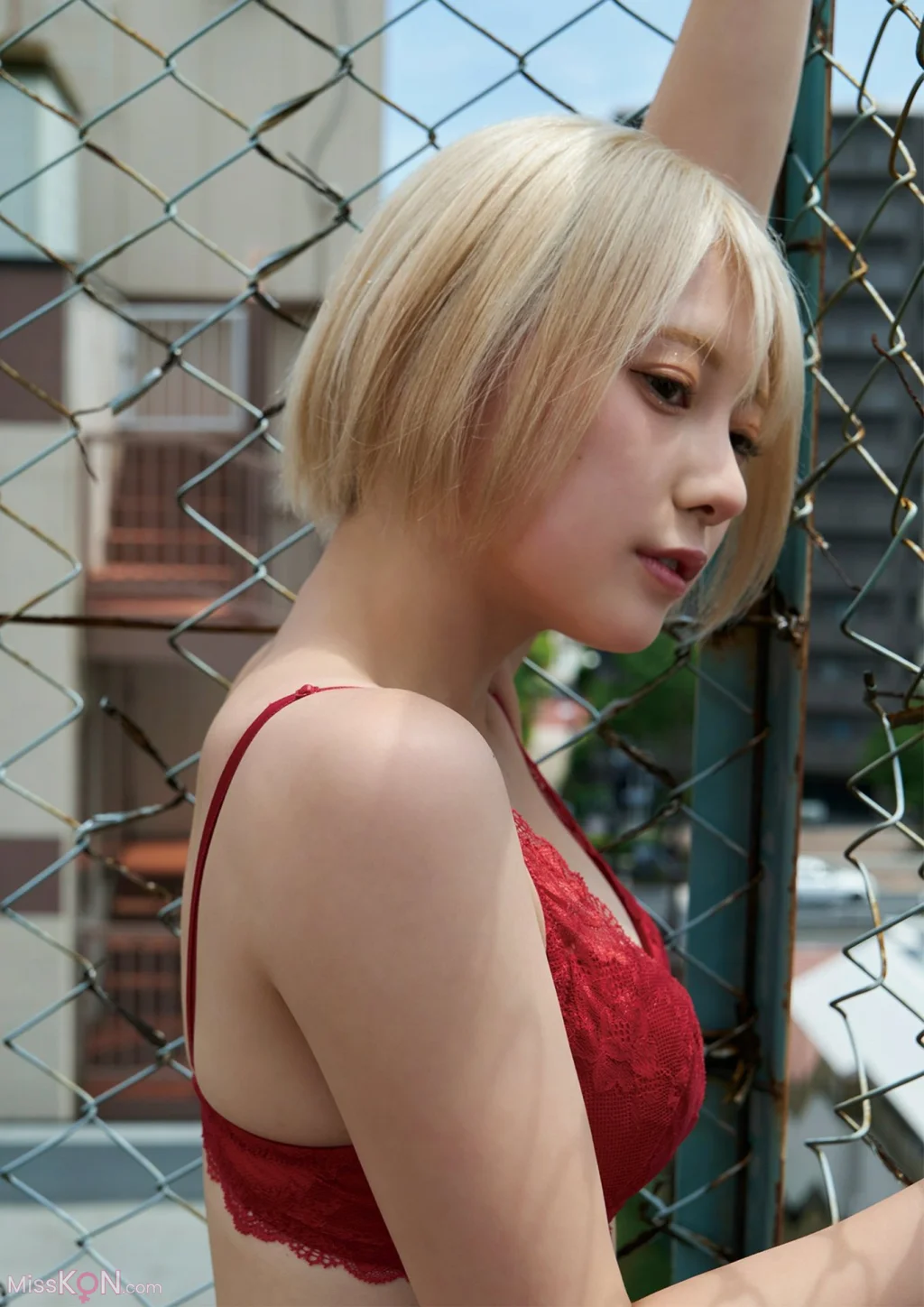 [JP] Kokoro (篠崎こころ): BUBKAデジタル写真集 「Attention」 (65 photos)