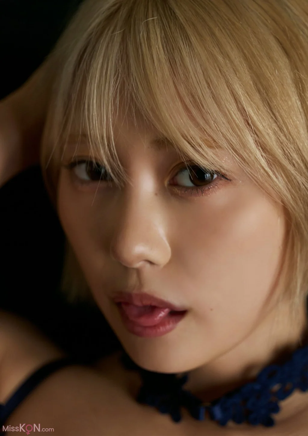 [JP] Kokoro (篠崎こころ): BUBKAデジタル写真集 「Attention」 (65 photos) – Page 4