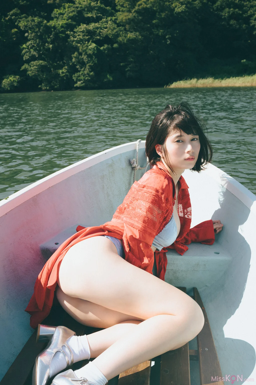 [JP] Sakurako Okubo (大久保桜子): FLASHデジタル写真集 潮騒が聞こえる (70 photos) – Page 3
