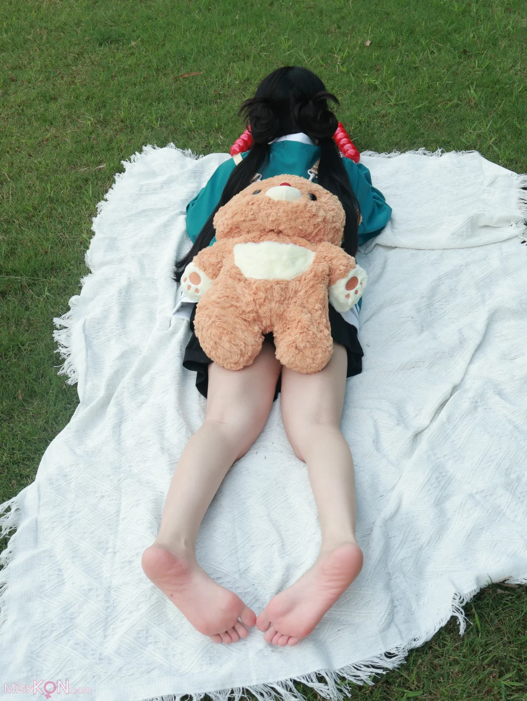小羊蛋卷: 冰糖葫芦+背带双马尾 (23 photos)