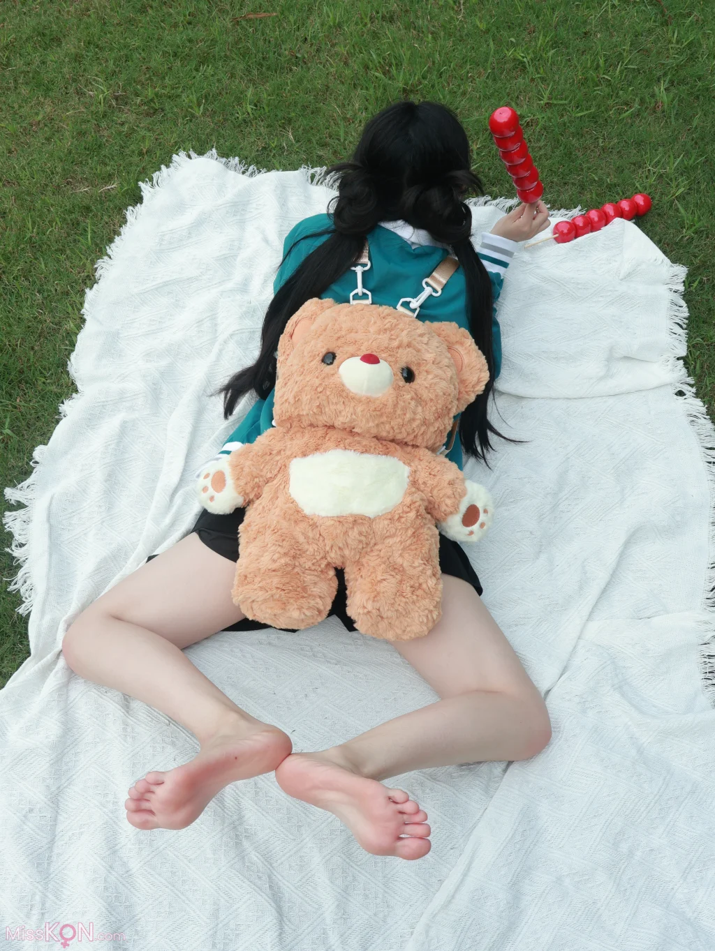 小羊蛋卷: 冰糖葫芦+背带双马尾 (23 photos) – Page 2