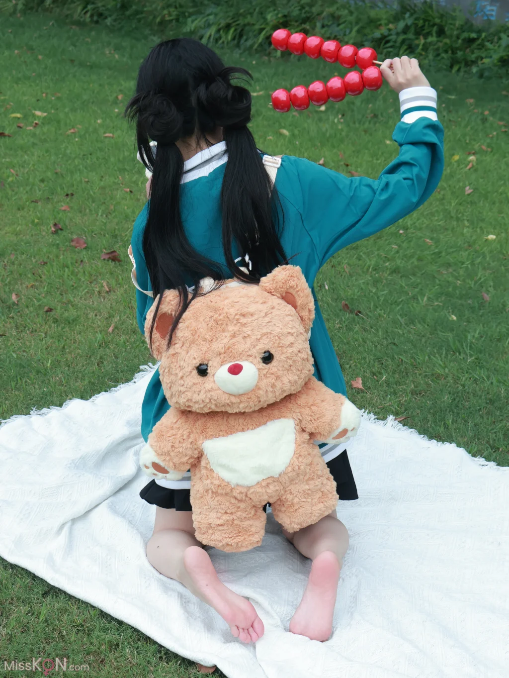 小羊蛋卷: 冰糖葫芦+背带双马尾 (23 photos) – Page 2