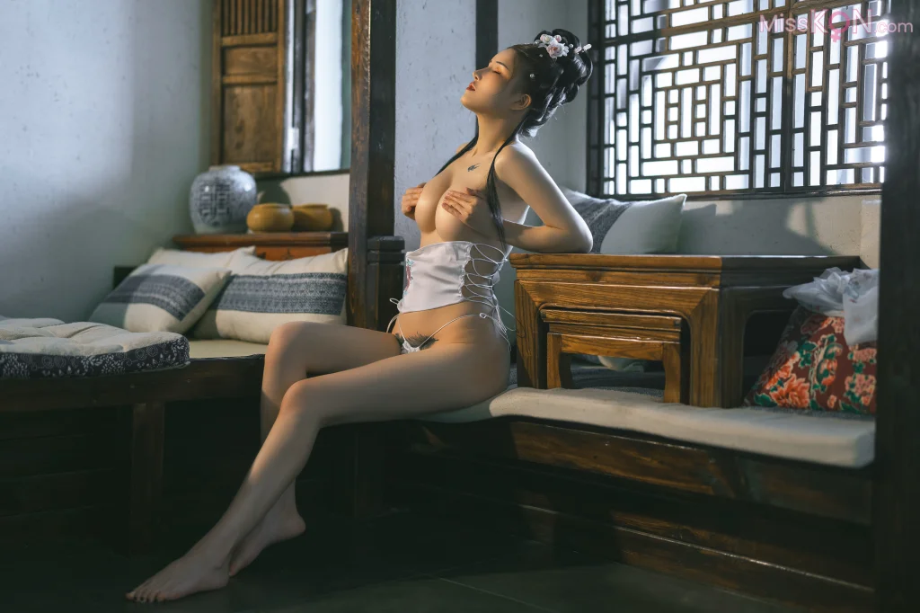 Coser@鹿八岁: 花想容 (60 photos)