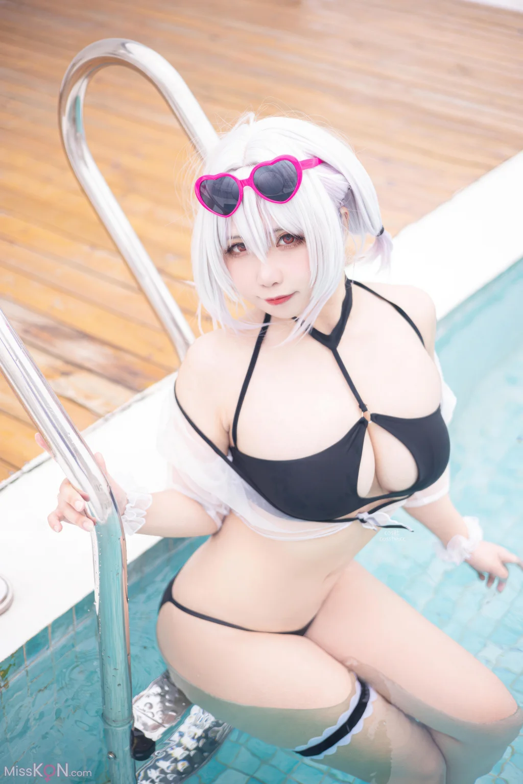 Coser@贞子蜜桃: 天狼星泳装 (30 photos)