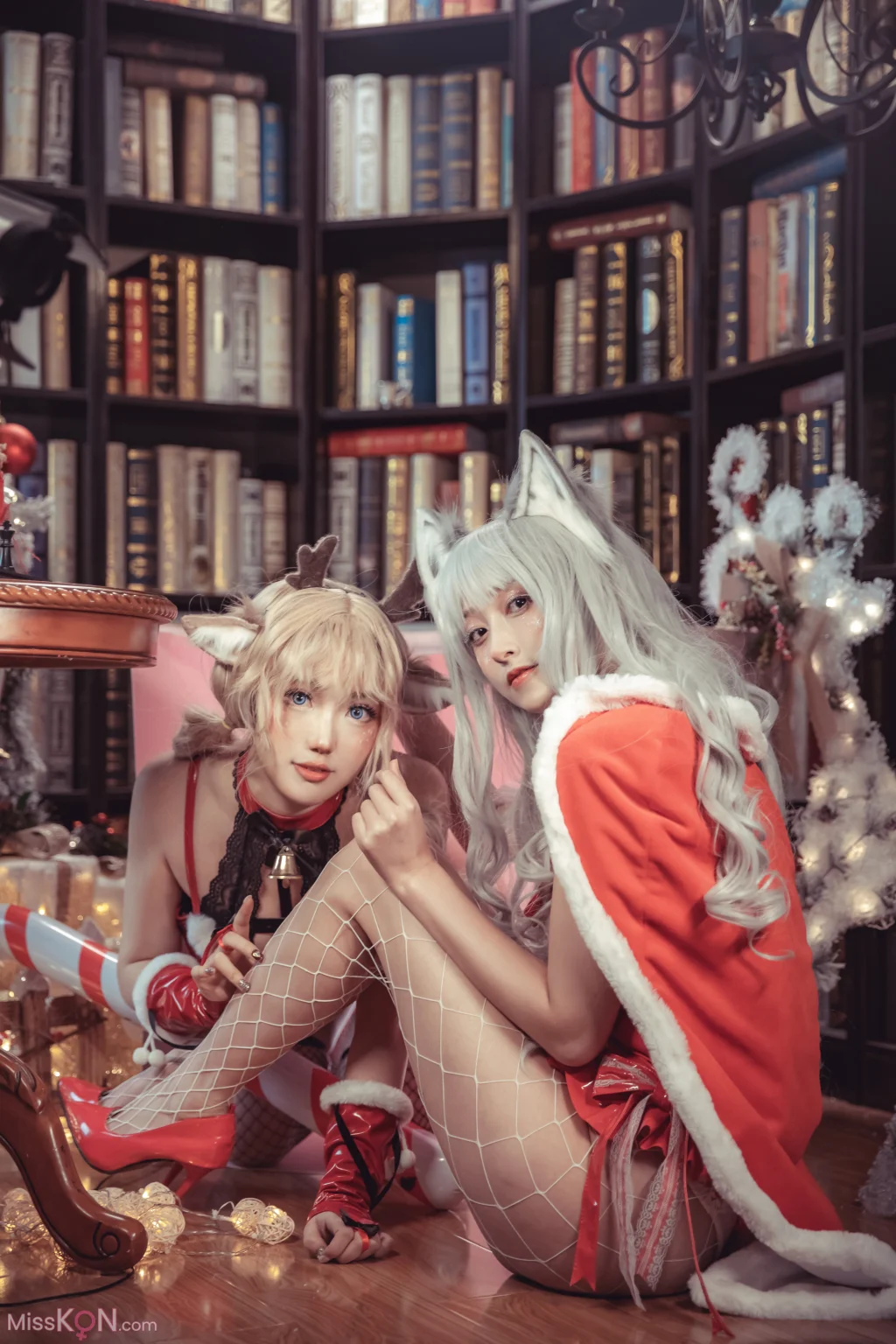 Coser@刺青Poi & 冬马路纱: 驯鹿与狼 (40 photos)