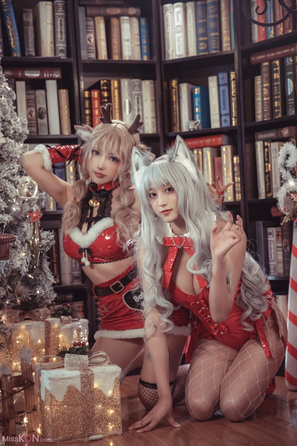 Coser@刺青Poi & 冬马路纱: 驯鹿与狼 (40 photos)