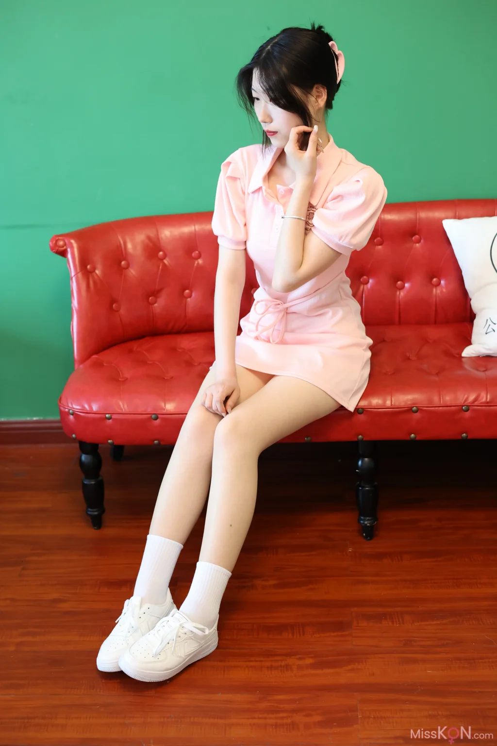 [三禾摄影] No.016: 小白鞋 白袜 肉丝 (206 photos)