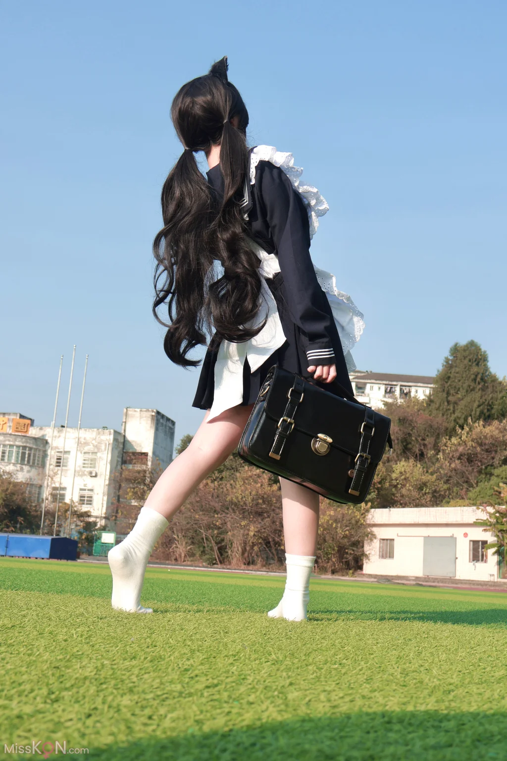 小羊蛋卷: jk少女+爱丽丝 (25 photos + 1 video)